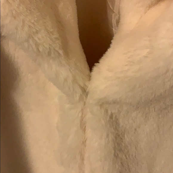 Casting LA Fluffy Jacket - Picture 3 of 4